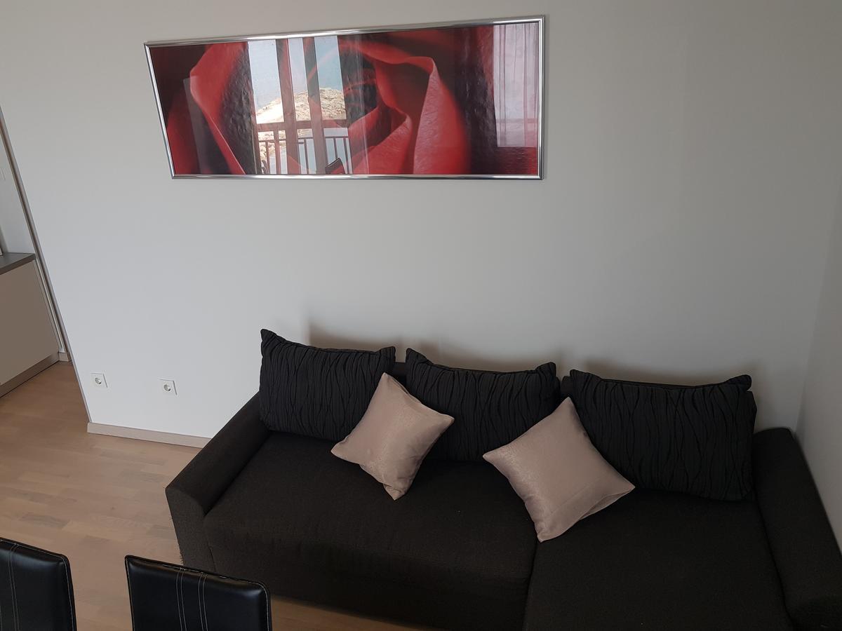 Apartments Petricevic Podstrana Eksteriør bilde